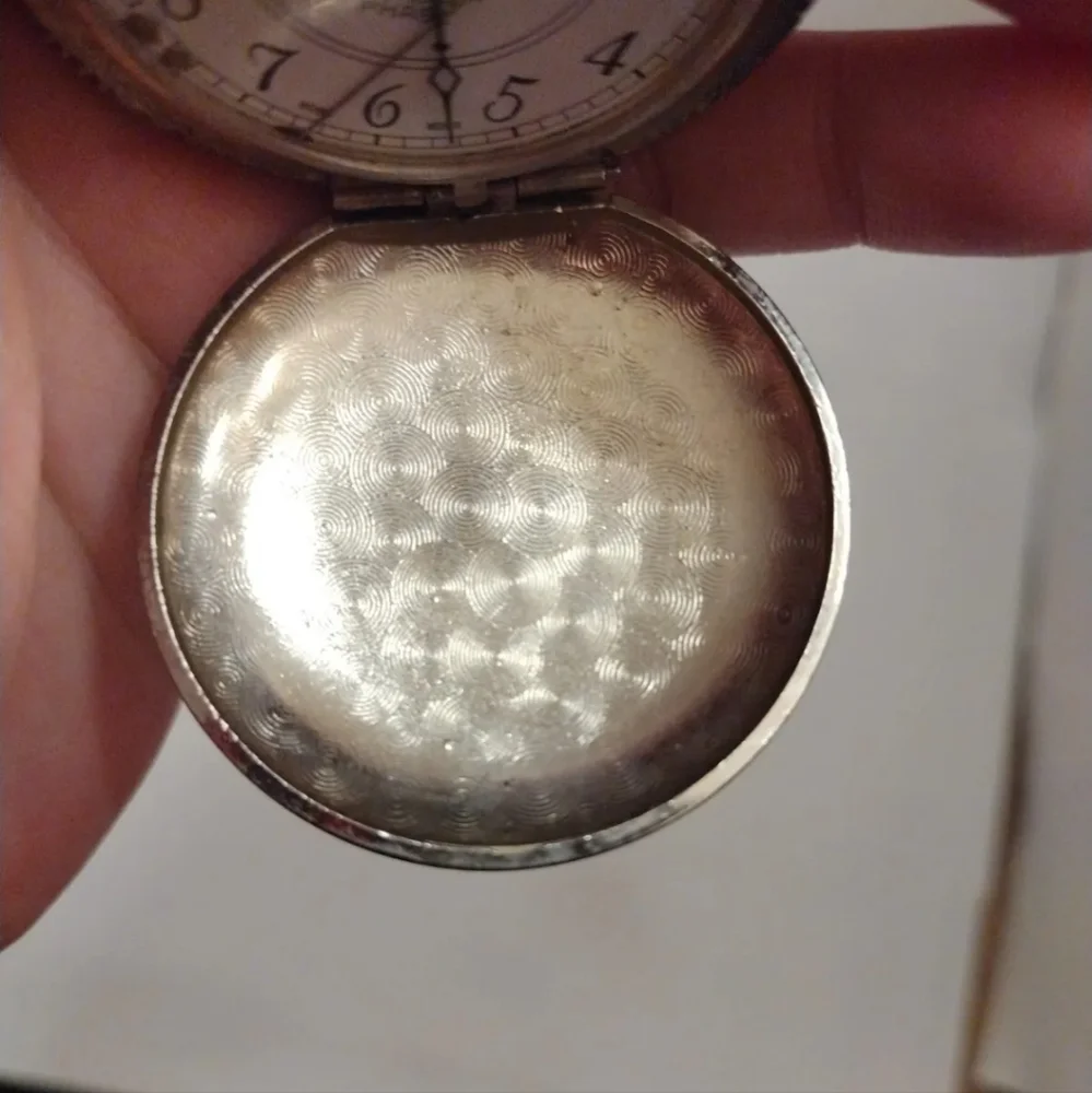 SOLD! EUC Vintage Quintel Anti Magnetic Silver Etched Floral Pocket Watch!! - Picture 6 of 10